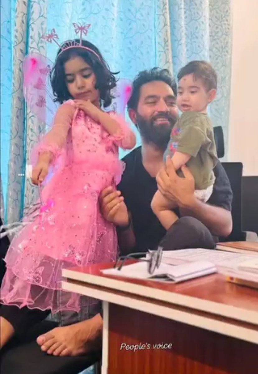 MalikTutorial's tweet image. PSA --- Public Safety Act.
@MehrajMalikAAP jailed for ‘public safety’ -- yet the public is with him.
Truth is, it’s not PSA,
it’s DSA: DC Safety Act.
Because in Doda, exposing the DC is a bigger crime than betraying democracy. #JammuKashmir #PSA #Doda