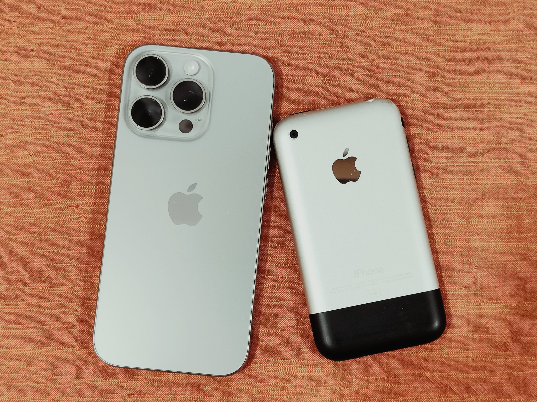 iPhone - 10月8日朝まで yu  iphone13_vr_tmb.jpg