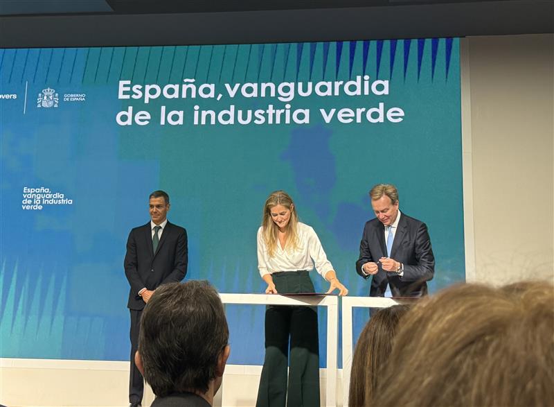 Monica Andres (@mncaandres) on Twitter photo Spain’s entry into the <a href="/wef/">World Economic Forum</a> First Movers Coalition shows real commitment to tackle the climate emergency.
As a founding member, Yara is ready to scale up clean ammonia for fertilizer, energy & transport, but only bold policies & collective action can drive #decarbonization. Spain’s entry into the <a href="/wef/">World Economic Forum</a> First Movers Coalition shows real commitment to tackle the climate emergency.
As a founding member, Yara is ready to scale up clean ammonia for fertilizer, energy & transport, but only bold policies & collective action can drive #decarbonization.