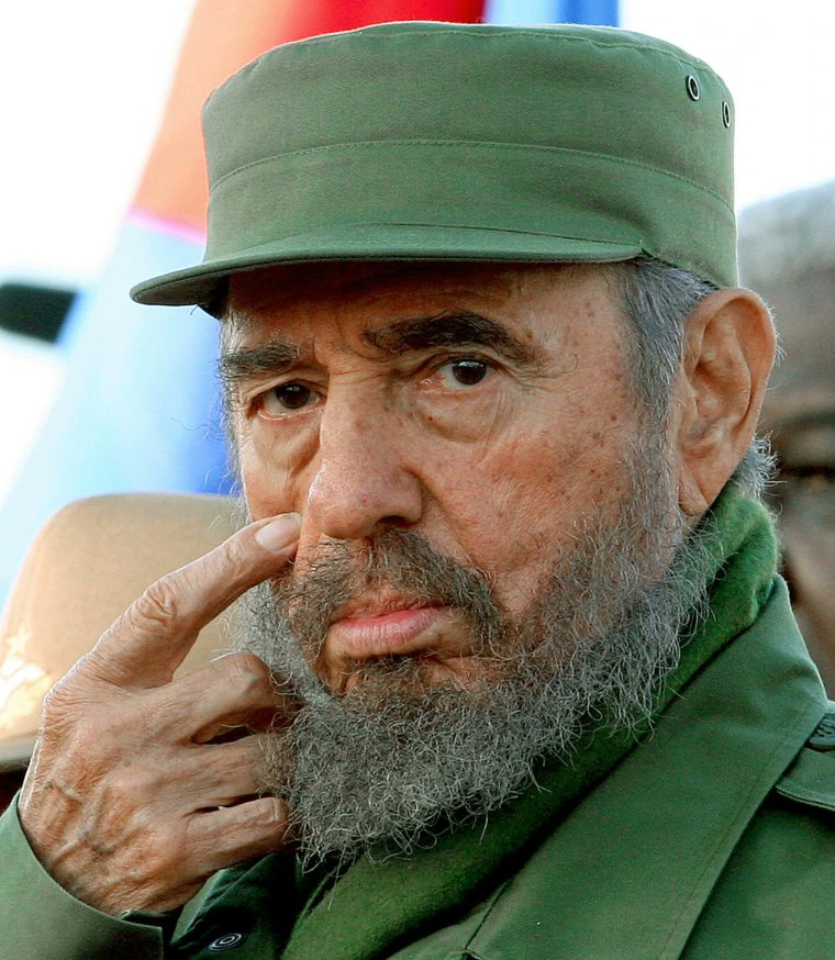 Nos dijo #Fidel "No nos engañamos creyendo que en lo adelante todo será fácil; quizás en lo adelante todo sea más difícil"

#100AñosConFidel