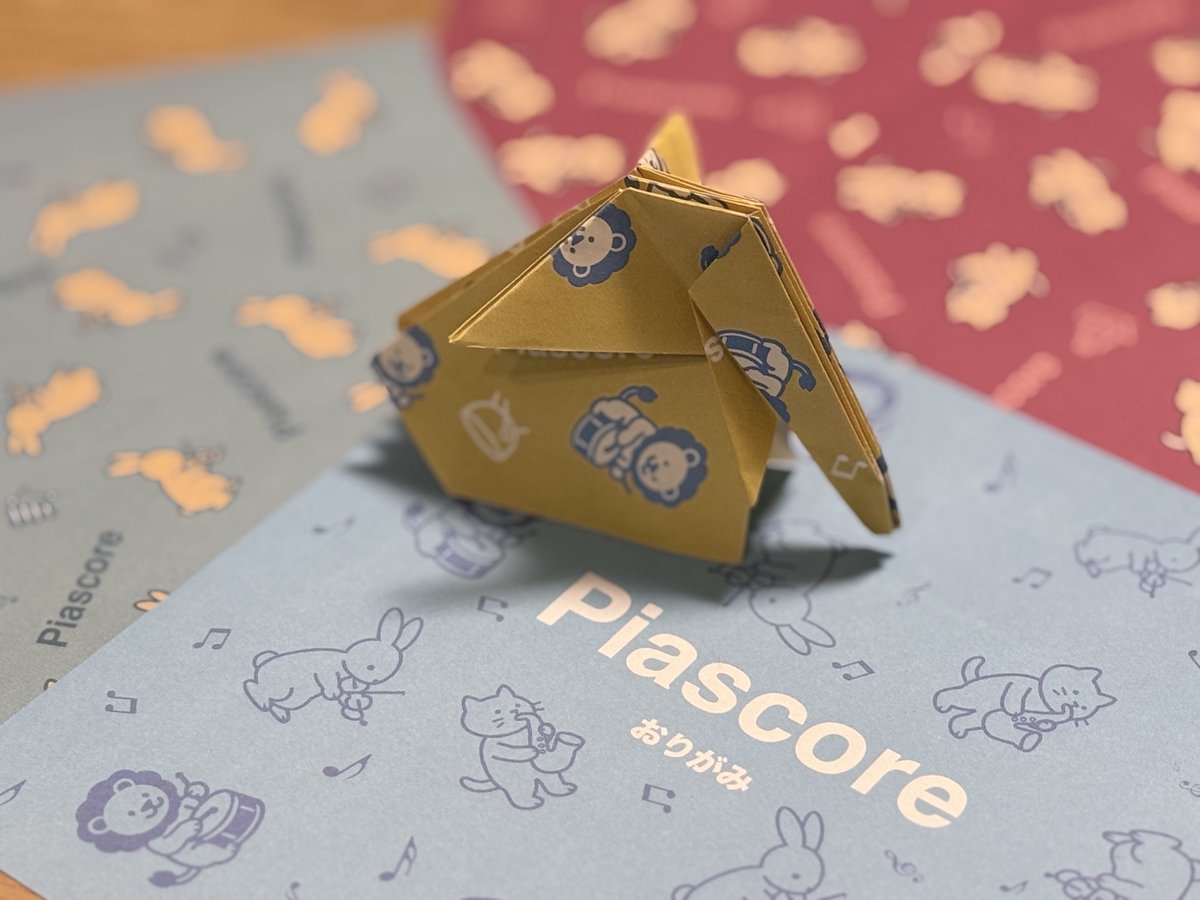 それぞれの会社の色にあったオリジナリティのあるノベルティっていいですよね。これはPiascoreさんの折り紙。
#iosdc
