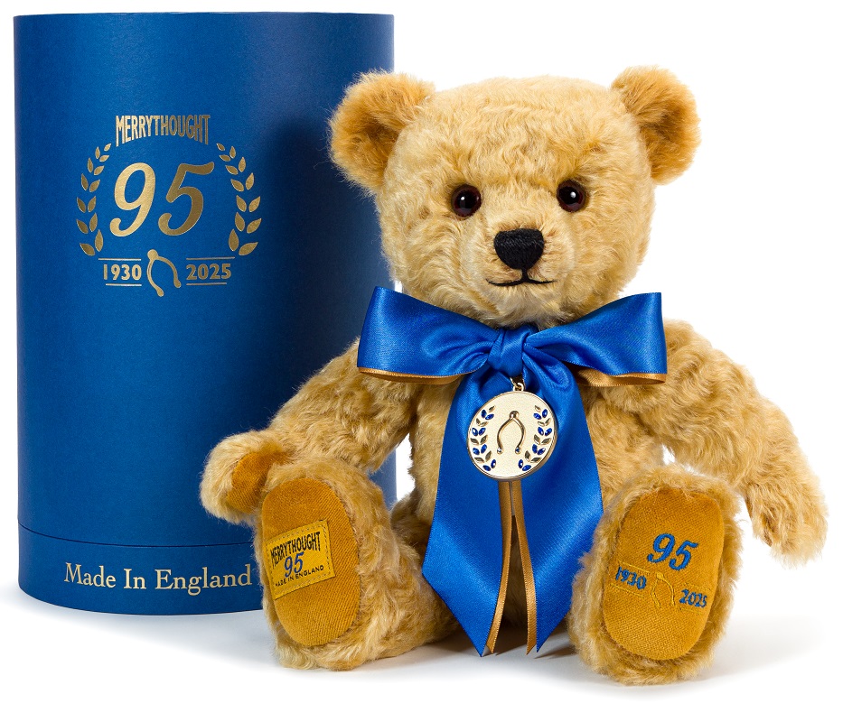 Merrythought, the UK's famous teddy bear manufacturer, celebrate their 95th Anniversary today! This bear celebrates that impressive milestone! 🐻 - mailchi.mp/beargarden/sur…