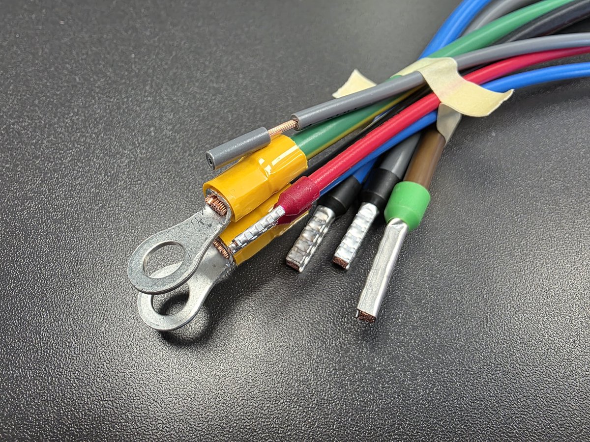 RedvueLtd's tweet image. We make custom wiring kits to your exact specifications using modern, precise machinery. We can supply them in two simple ways to best fit your assembly line:
‣ As a full set (Bulk Kit)
‣ On a strip (Strip Form)
For more info, let's have a chat.
#Electronics #Wirekits #UKMfg