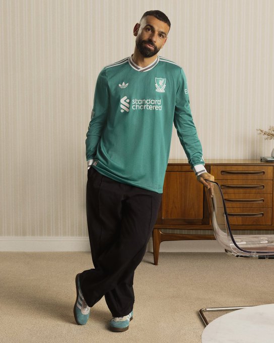 Mohamed Salah wearing a liverpool fc long-sleeve 25/26 adidas third kit