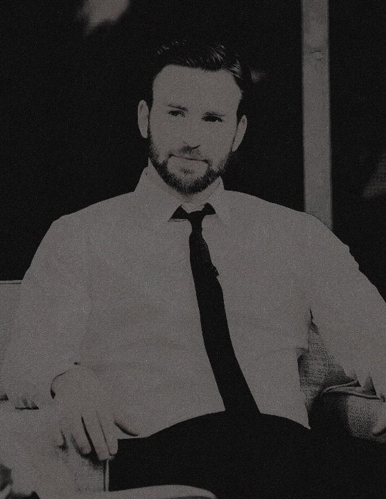 ᅠ      
ᅠ ᅠ        𝕷𝑶𝑶𝑲𝑰𝑵𝑮   𝕱𝑶𝑹   𓏧
         𝐫𝐢𝐜𝐡𝐚𝐫𝐝 “𝒓𝒊𝒄𝒌” 𝐭𝐡𝐨𝐦𝐩𝐬𝐨𝐧.

       —— 46 años.
       —— sargento de la policía.
       —— más datos en el hilo. ↓
ᅠ