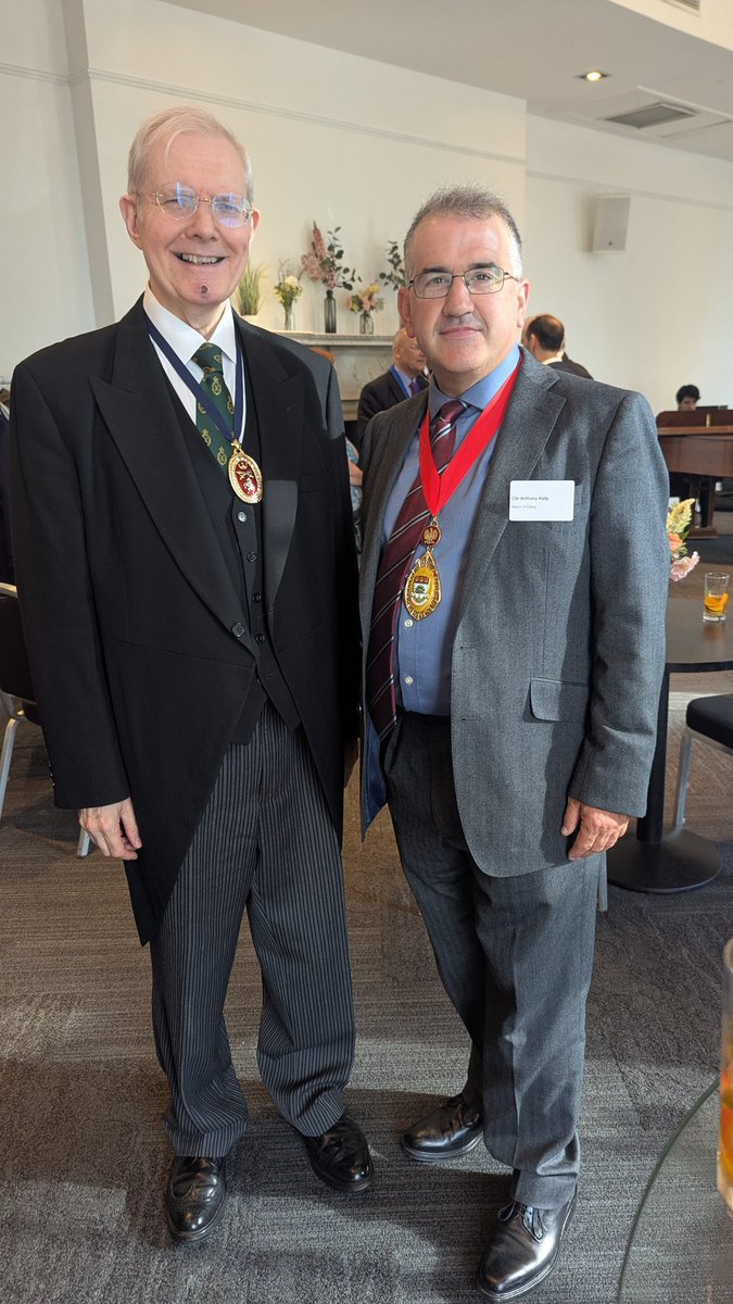 Thank you to the High Sheriff of Greater London Mr John Garbutt JP, FRSA, FRGS, FCSI for hosting a chain gang of London Mayors at International Students House