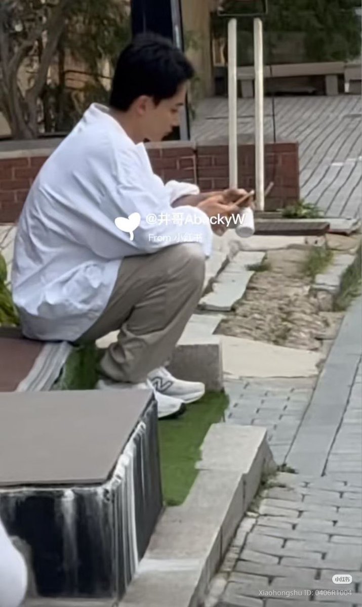 OMG OP SPOTTED HANNIE TODAY😭😭😭😭😭😭 HIS CHEEKS SEEM ROUNDER NOW TOO🥺🥺

I MISS MY BOY! 

Ctto : xhslink.com/o/3HQNAWmn1Nn 

#JEONGHAN #정한 
#세븐틴 #SEVENTEEN