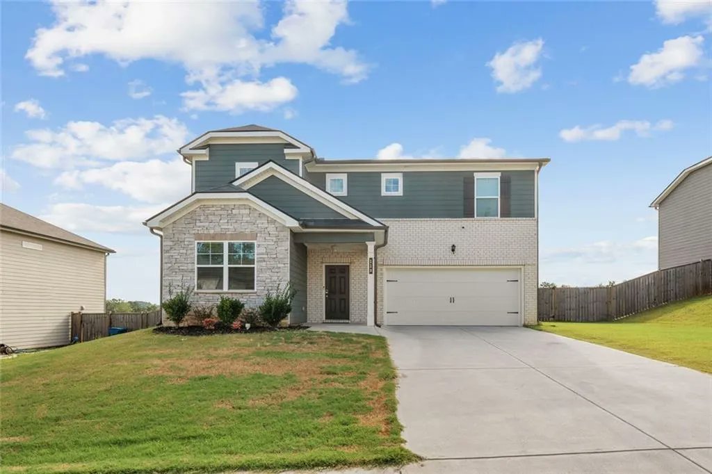 TomFaustATL's tweet photo. 118 Summit Pointe Drive, Dallas, GA, 30132
5 bed | 3 bath 2851 Sq. Ft.
Active | 430000
https://t.co/oOTNECVMet
Discover this beautiful and thoughtfully designed home that is less than three years new. The open-concept layout seamlessly connects the living room, kitchen and... https://t.co/etRgDgOCSC