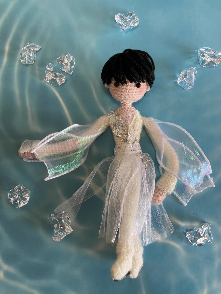 羽生結弦の白い衣装がXで祭りブーム！ファン熱狂の芸術的魅力