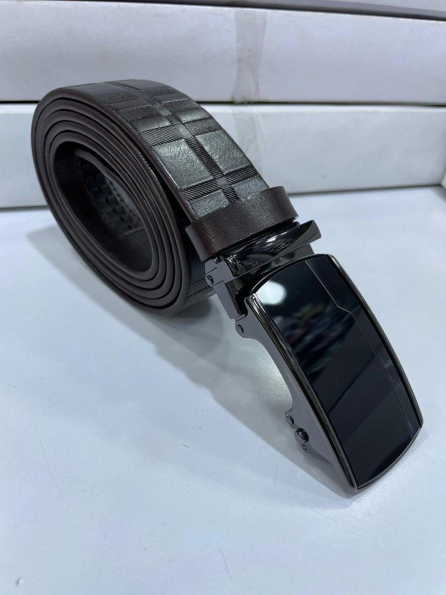 VIPFashionzUg's tweet photo. "Secure your style with our comfortable and stylish belts! #Belts #WardrobeStaples" available in different colors and designs @65k kindly call or Whatsapp us on 0763026297 https://t.co/PI8yFjQyrt