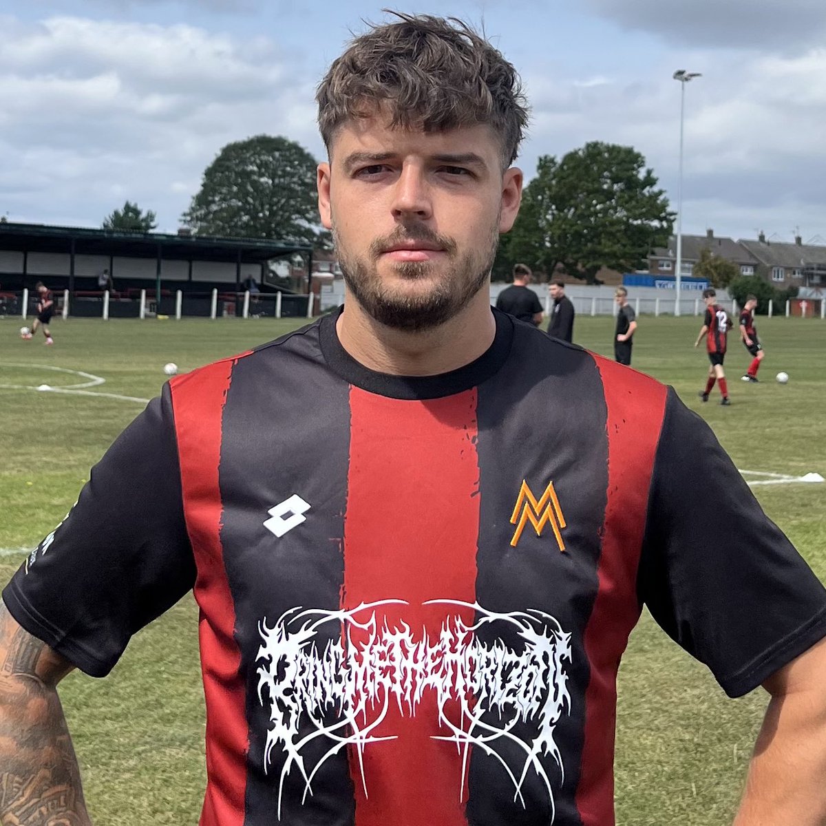 🤝 Striker Kieran Thomas has kindly been sponsored by Precision Body Repair &amp; Services, Doncaster.

Check them out here - facebook.com/share/1763EgCb…

#UTM #Miners