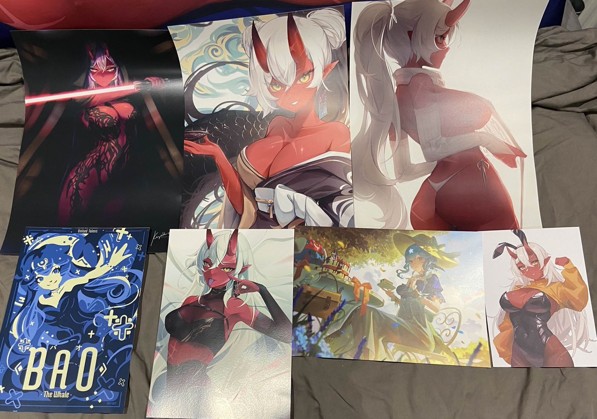 RossoPhantasmal's tweet image. VeXpo artist alley went hard af and so did I. First off, thanks to @peaches_fans for offering even more chances to buy prints from @yoclesh, as well as art from @keyokku, plus also prints elsewhere from @mercuryillust, @juwei_, @SnipSnipStudio and @xiisalt_ #VeXpo2025