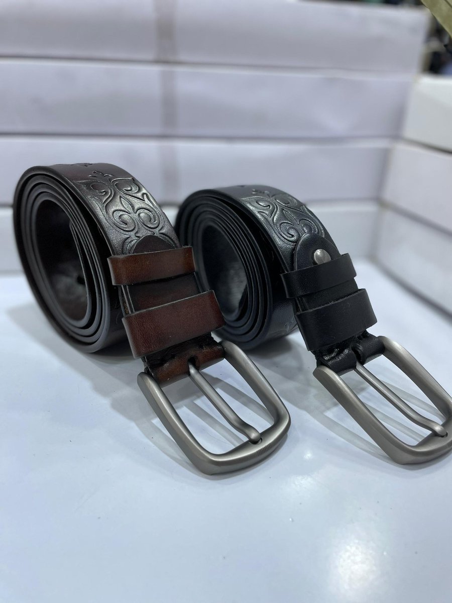 VIPFashionzUg's tweet photo. "Hold it all together with our high-quality belts-durable and stylish! #Belts #Accessories" available in different colors and designs @65k kindly call or Whatsapp us on 0763026297 https://t.co/m75QZNZ86U