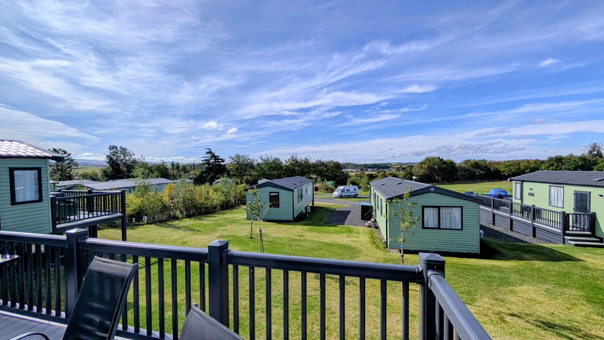 Coldstream_HP's tweet photo. Beautiful September morning at Coldstream Holiday Park, guests enjoying a brew on their decks and soaking up some September sun ☀️☀️ Big blue sky, Golden harvested fields and Fresh air! #happyplacetobe
#september #sunshine #Holidays #glamping #camping #touring #hottubholidaysuk https://t.co/Ea5z13GXCZ