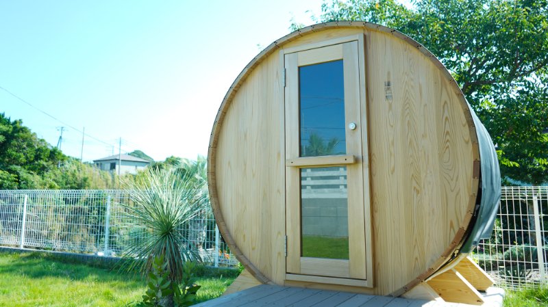 sauna_bros's tweet photo. 千葉県南房総市にペット同伴可のプライベートヴィラ
「COCO VILLA 南房総 Dog Stay」がグランドオープンした。

専用ドッグランに加え、
プライベートサウナにチラー付きの水風呂など
サウナ施設としても充実の設備がうれしい。

詳しくはこちら
https://t.co/Th2Now3Rdv

#SAUNABROS #サウナブロス https://t.co/amTqpEPXYd