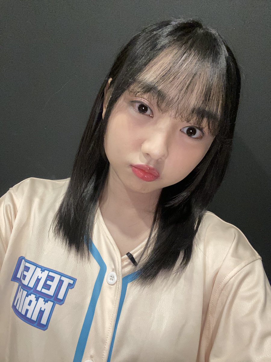 Terimakasih idn live bersama jemimaaa 
Wlpn kalah wkwk tp tadi seru bgt!! Setuju gk!!?? See u next time ya!!
Terimakasih sudah gift dan nonton sampai akhir 🥺😆😗