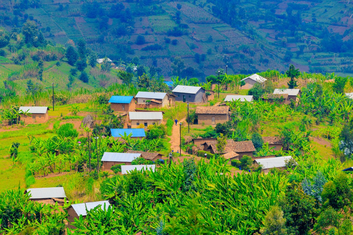 Community members praise Spark MG's Facilitated Collective Action Process (FCAP).The model enables communities with capacity to implement their own projects, fostering local ownership &amp;leading to lasting improvements in economic well-being &amp;social cohesion.en.igihe.com/news/article/b…