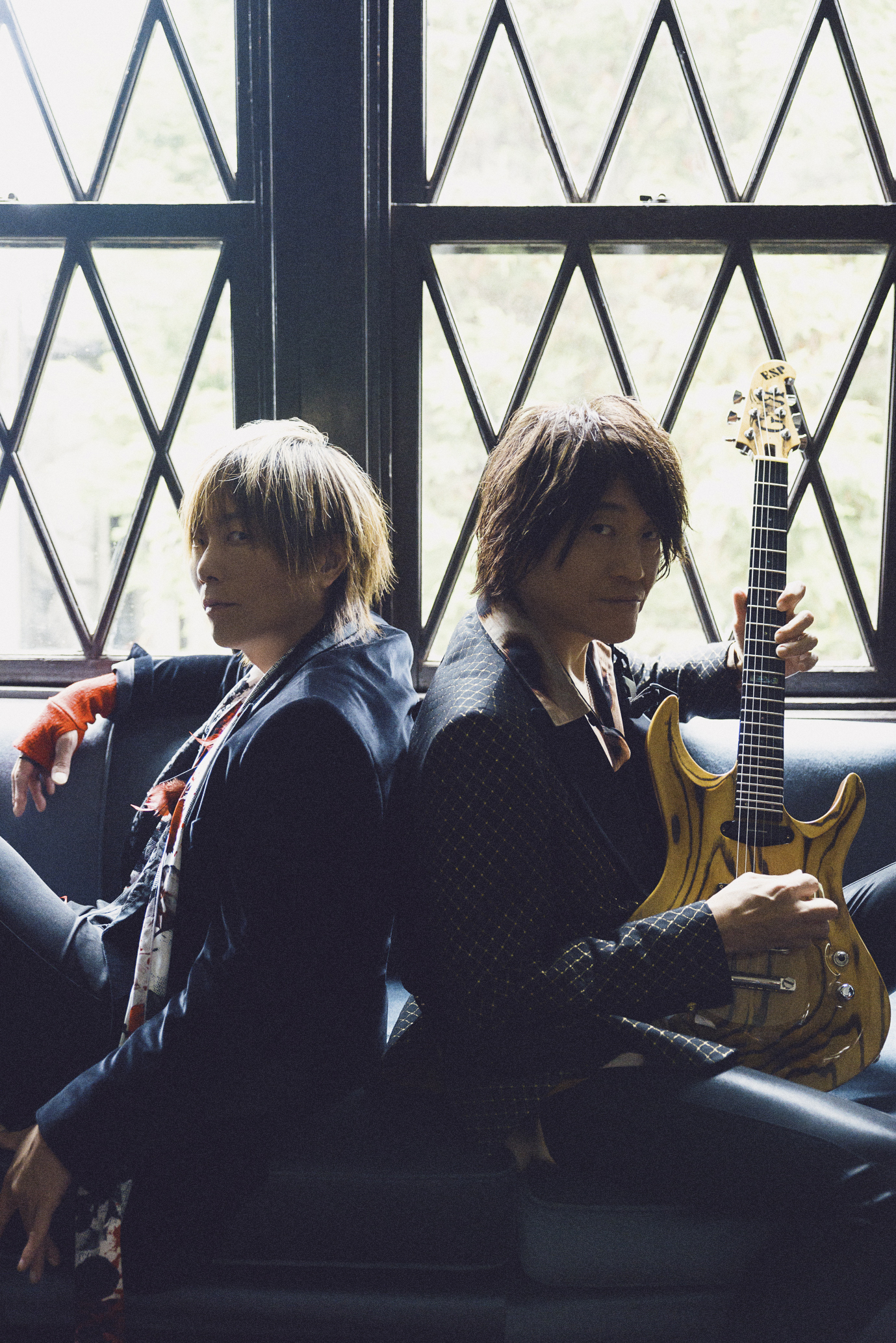 GRANRODEO/グランロデオ　10TH ANNIVERSARY LI… Amazon.co.jp: GRANRODEO 10th ANNIVERSARY LIVE 2015 G10 ROCK
