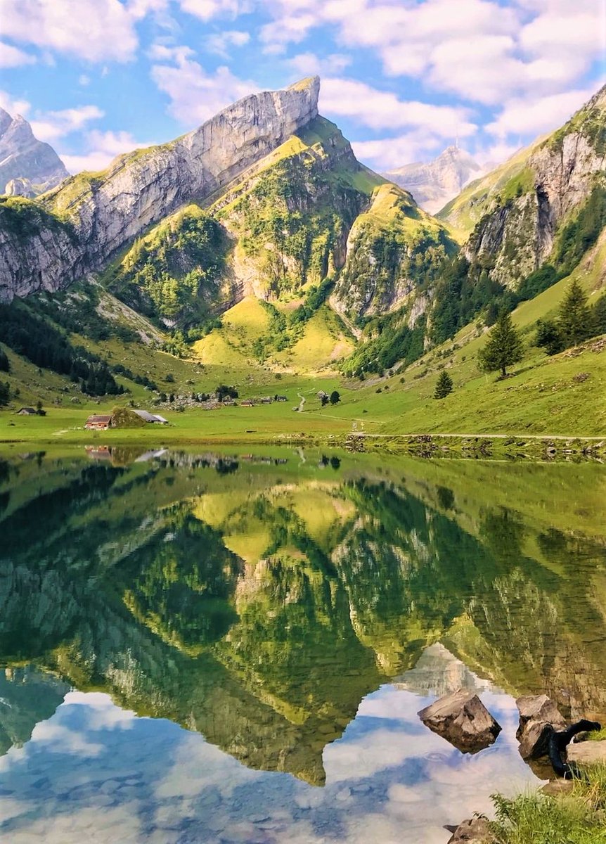Seealpsee-Switzerland.