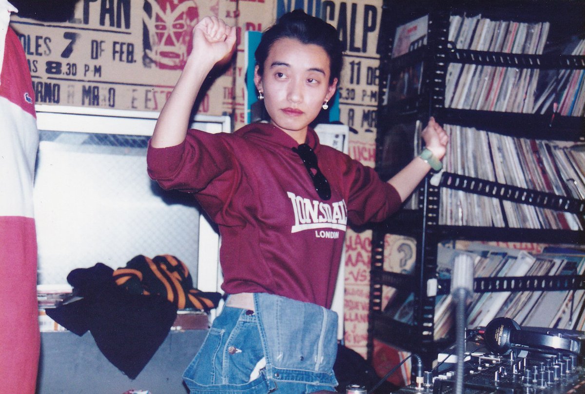 せっかくなので、珍しいケラ×小西ユニットや、その他のキャストの写真も。