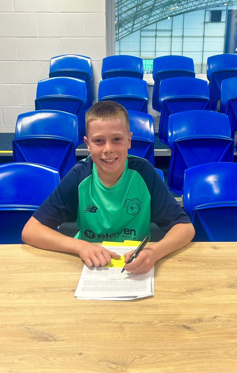 Penybontacademy's tweet photo. Congratulations to our U13s goalkeeper Will Nicholas who has signed for Cardiff City 👏

We wish him all the best for the future!

#WeArePenybont #InspireCreateDevelop https://t.co/f3ltsacIb8