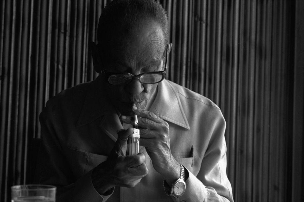 عم الناس
القاهرة 1998
Rene Burri. (1988). EGYPT. Cairo. 1988. Naguib MAHFOUZ, Egyptian writer and Nobel prize.