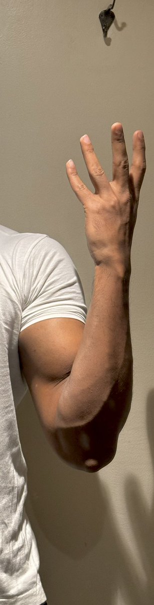 Biceptember! 

(not hulk’y yet but progress counts)