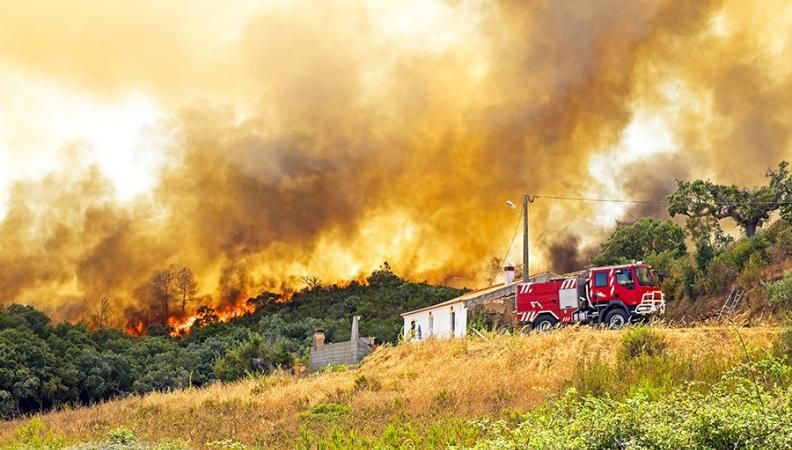 Piscinas que combaten incendios by <a href="/asofap_piscinas/">ASOFAP - La patronal española del sector piscina</a>  bit.ly/3V4E6Ob