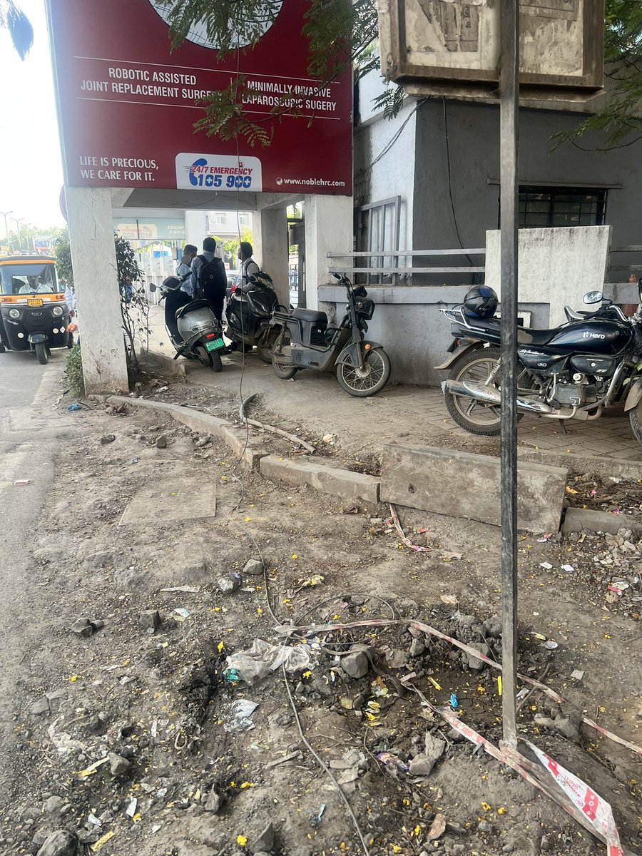 Pune matters -Pune corporation Index - Pune Index (@newpuneindia) on Twitter photo <a href="/PuneCityTraffic/">पुणे शहर वाहतूक पोलीस</a>
Two wheeler permanent parking beside Footpath Noble hospital gate
Magarpatta road
Pune <a href="/PuneCityTraffic/">पुणे शहर वाहतूक पोलीस</a>
Two wheeler permanent parking beside Footpath Noble hospital gate
Magarpatta road
Pune