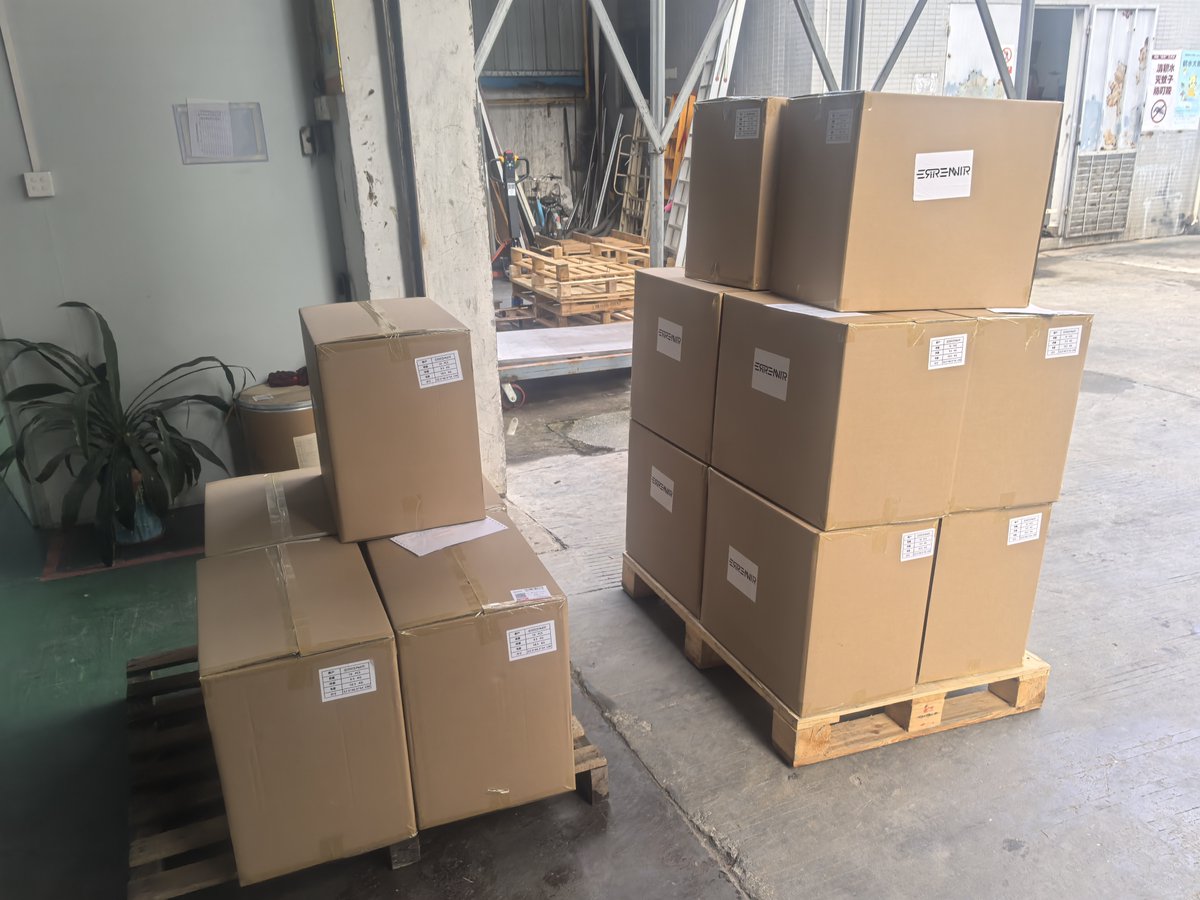 Coming through! Goods shipped to dealer!