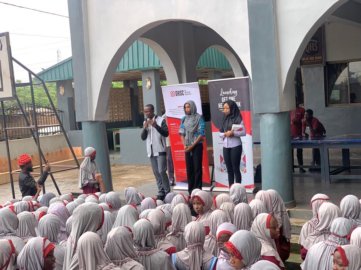 Getschool_'s tweet photo. ✨ Students are the changemakers of tomorrow.
Through the GET One Health School Project, we equip them with knowledge on One Health, AMR, zoonoses &amp; climate change—shaping future leaders in health &amp; biosecurity. 🌍💪
#OneHealth #YouthForHealth #FutureLeaders #GSHP https://t.co/L2QswIxILU