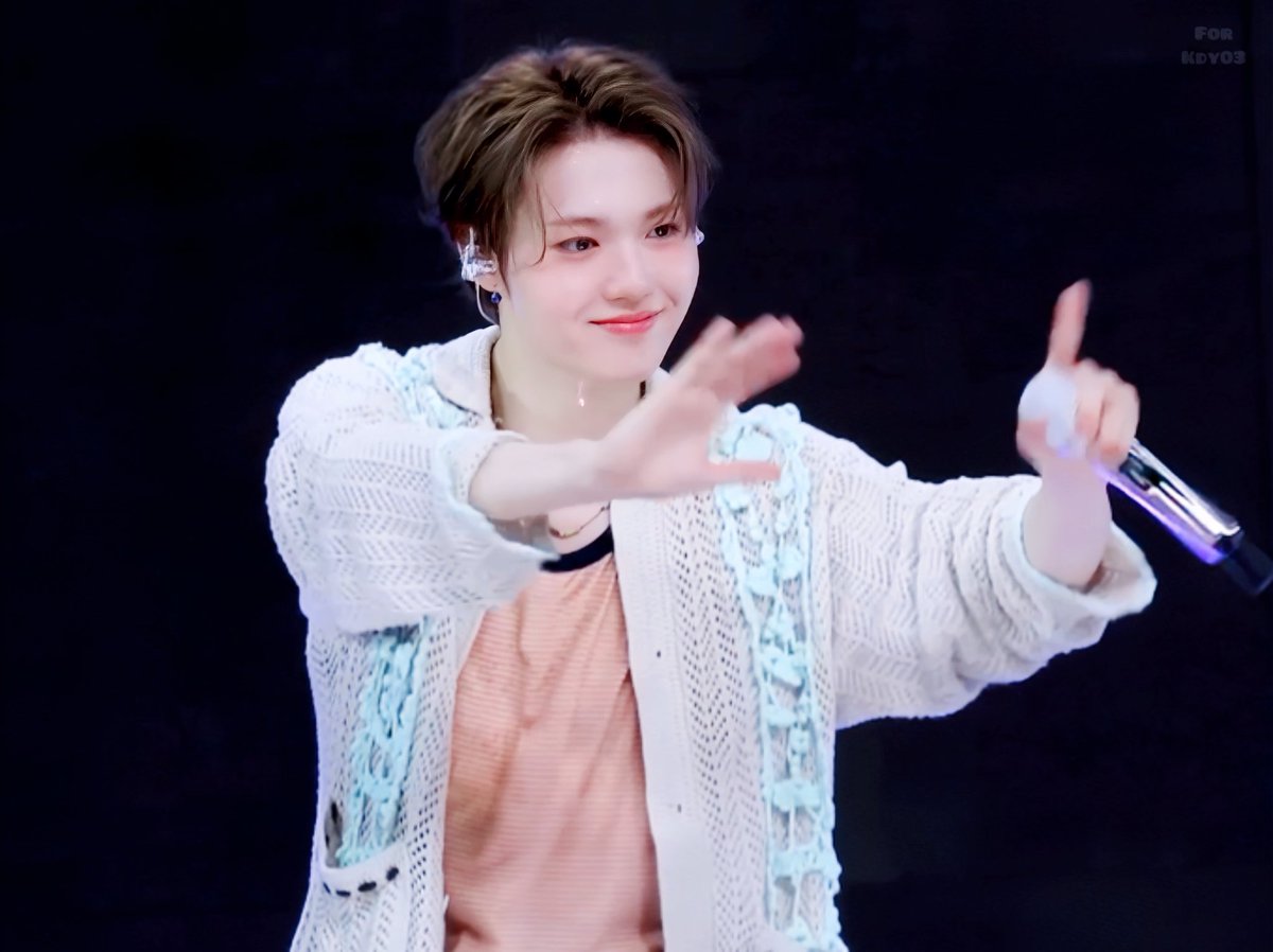 ♡︎ 겨울 소년 ♡︎ tweet media