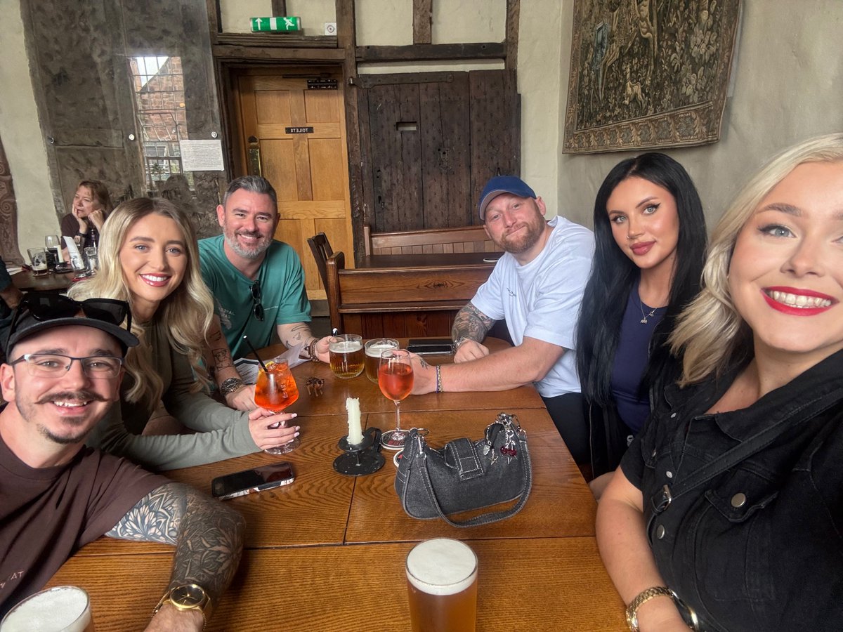 Last week’s #SearchabilitySocial had us swapping screens for drinks on our Pints &amp; Peculiarities pub crawl 🍻

We had a points system where our teams had to battle it out with pictures, and peculiar items, to win a team meal on us! 🏆✨

Cheers to good company, good pints, and a