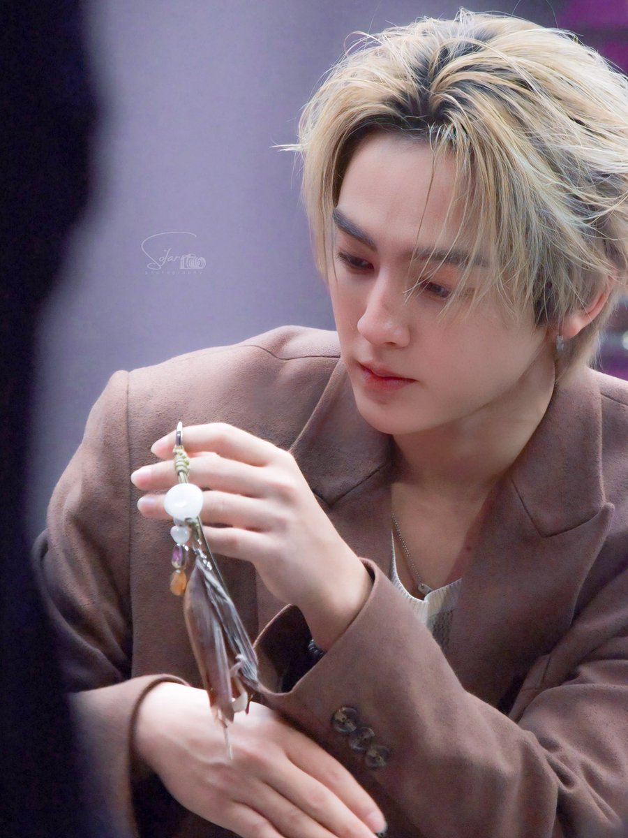 คุณหนูอย่าเข้ามาใกล้กระผมเลยนะครับ 

PAÑPURI X HEART JINWOOK

#PANPURIxBUS 
#HEARTchuthiwat