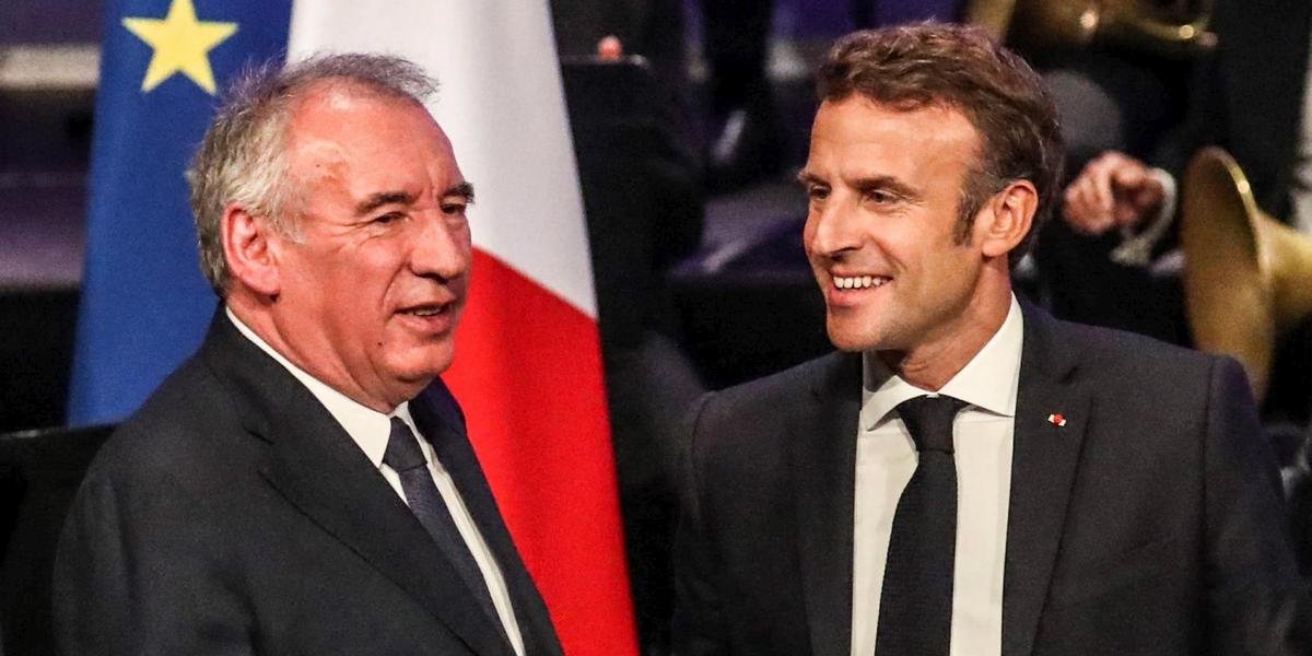 François Bayrou est resté Premier ministre pendant 270 jours, soit environ 9 mois.

Voici les avantages qu’il conservera à vie➡
