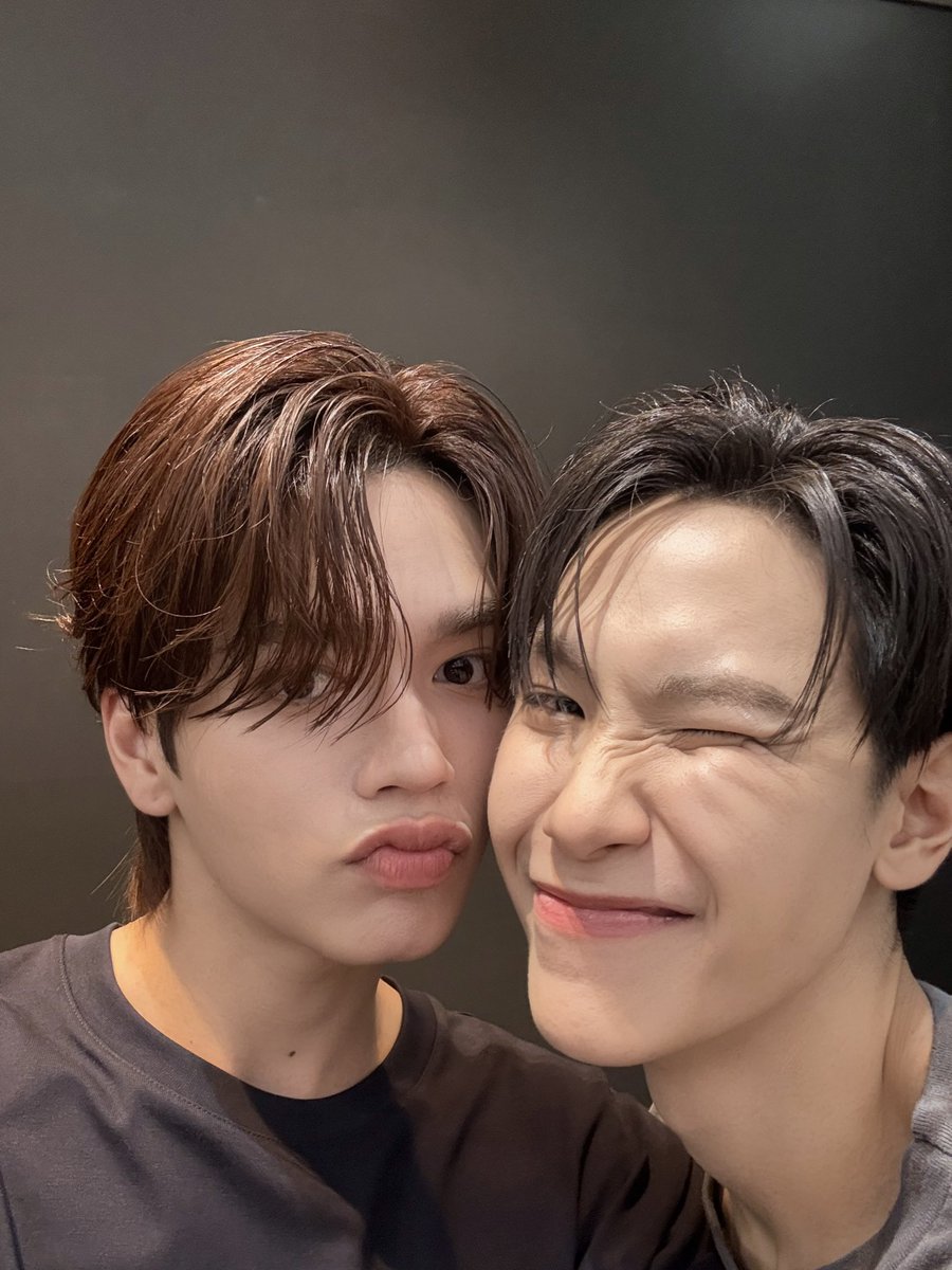 ๐๐ข๐ณ๐ฌ๐ซ๐ช (@markjirtn) on Twitter photo ๐ ๐ฅ๐๐ฐ๐ฒ๐๐ซ ๐๐ซ๐จ๐ฉ๐ฉ๐๐ ๐๐ฒ ๐๐จ๐ซ ๐ ๐ฉ๐ก๐จ๐ญ๐จ ๐๐๐ญ๐๐ซ ๐ฐ๐จ๐ซ๐ค.
๐๐๐ญ ๐ก๐จ๐ฆ๐ ๐ฌ๐๐๐ ๐๐ง๐ ๐๐จ๐งโ๐ญ ๐๐จ๐ซ๐ ๐๐ญ ๐ญ๐จ ๐๐จ ๐ ๐ฅ๐ข๐ญ๐ญ๐ฅ๐ ๐ฌ๐ก๐จ๐ฉ๐ฉ๐ข๐ง๐ !๐ค
#.๐๐๐ณ๐๐เธเนเธญเธเธเธดเธฅเนเธกเน๐๐ฎ๐ข๐ฅ๐ญ๐ฒ ๐ ๐ฅ๐๐ฐ๐ฒ๐๐ซ ๐๐ซ๐จ๐ฉ๐ฉ๐๐ ๐๐ฒ ๐๐จ๐ซ ๐ ๐ฉ๐ก๐จ๐ญ๐จ ๐๐๐ญ๐๐ซ ๐ฐ๐จ๐ซ๐ค.
๐๐๐ญ ๐ก๐จ๐ฆ๐ ๐ฌ๐๐๐ ๐๐ง๐ ๐๐จ๐งโ๐ญ ๐๐จ๐ซ๐ ๐๐ญ ๐ญ๐จ ๐๐จ ๐ ๐ฅ๐ข๐ญ๐ญ๐ฅ๐ ๐ฌ๐ก๐จ๐ฉ๐ฉ๐ข๐ง๐ !๐ค
#.๐๐๐ณ๐๐เธเนเธญเธเธเธดเธฅเนเธกเน๐๐ฎ๐ข๐ฅ๐ญ๐ฒ