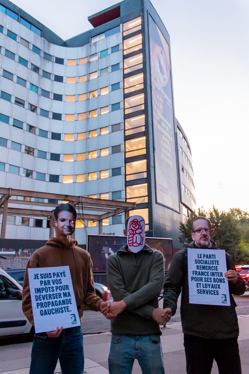 Ce matin, des militants se sont rassemblés devant Radio France pour dénoncer les dérives de Patrick #Cohen et Thomas #Legrand, deux figures emblématiques du service public dont L’Incorrect a révélé qu’ils avaient trahi leur devoir de neutralité journalistique.

Masqués à leur