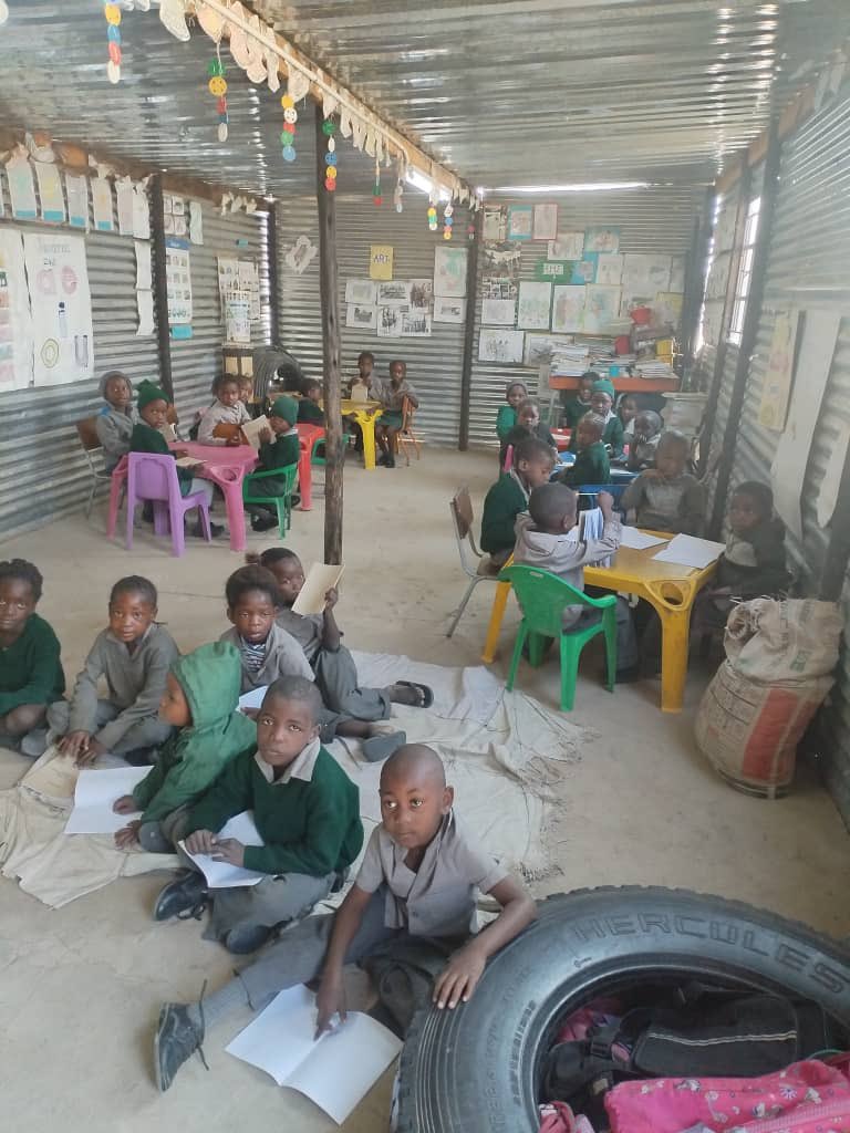 People of Namibia 🇳🇦 
Do not LISTEN to Bureaucratic stories that the reason why Ndama East is the way it is is because of so-called “Illegality”. This is Ngcove Junior Primary School, again in Kavango East. This School is Registered and Owned by Government. Learners use OLD CAR