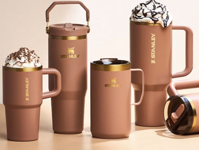 Stanley's limited-edition Mocha Latte collection is here🍂

Capturing the hearts of those dreaming of Autumn🤎

Taps into trending colours aligning with Pantone’s ‘Mocha Mousse’🍂

A launch that is highly anticipated &amp; perfectly on-trend👏

🖇️   goodhousekeeping.com/life/money/a65…
