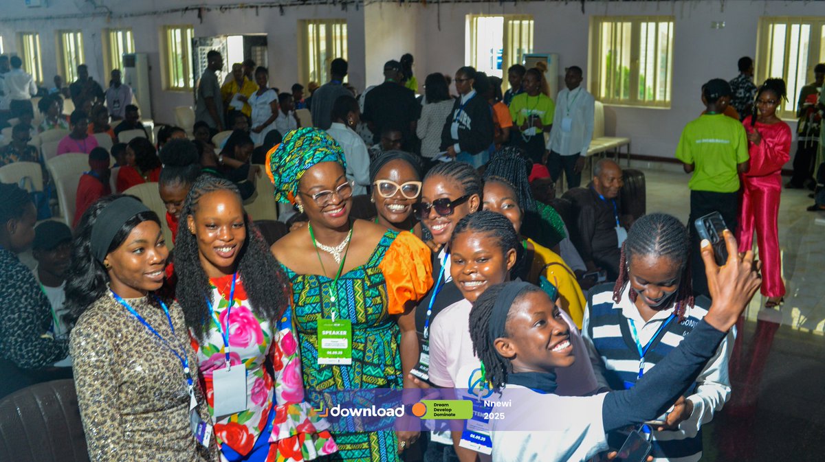 DownloadTechE's tweet image. WOMEN IN TECH 

Modelling a generation of strong, resilient, and enterprising women. 

Being a woman is not a weakness. In the tech industry, gender does not define capability. Both men and women are equally valuable.
~ Chinyere Otuonye 

#Download2025
#DownloadTechEvent
#Tech
