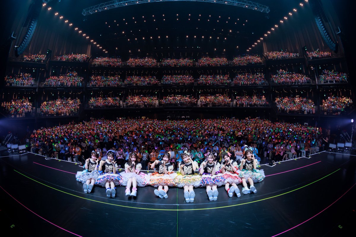 【最高のツアー東京 集合写真🌎】

本日の完売公演🤍
過去最大キャパシティ更新🔥

ありがとうございました✨
東京出身、佐野愛花おかえり❕(❔)

9/9(火)
「CUTIE STREET 1st ANNIVERSARY JAPAN TOUR 2025「CAN’T STOP CUTIE」
📍東京都 東京ガーデンシアター

💛古澤里紗 <a href="/risa_cs1108/">古澤 里紗 ( CUTIE STREET )</a>
❤️佐野愛花