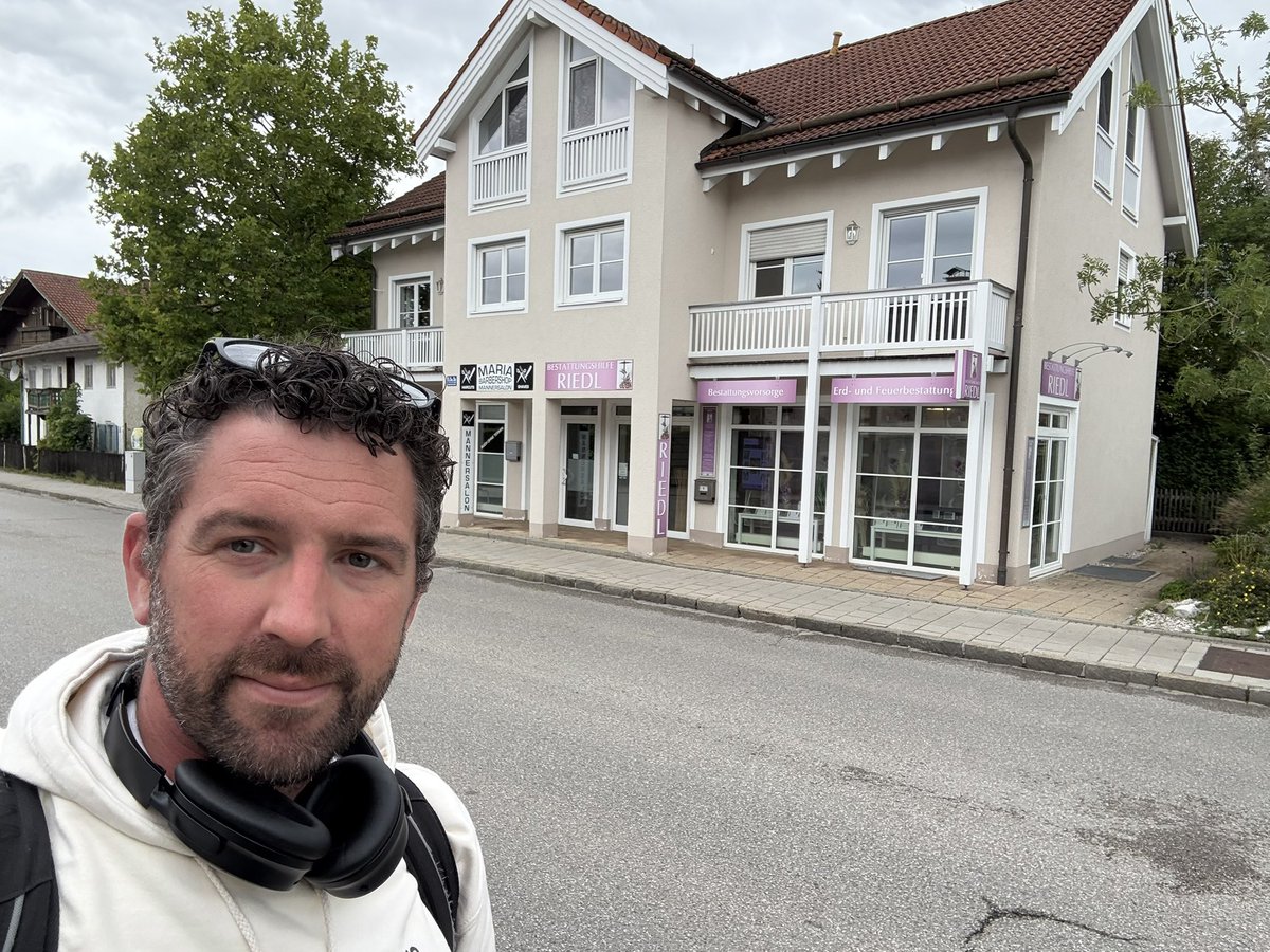 Delivery of cremated remains and personal accompanied door to door repatriation COMPLETE! 
After a prolonged rail journey due to a points failure (see it happens in Germany too!)  #Ashes #Courier #CrematedRemainsTransport #Repatriation #CRTS #Bavaria