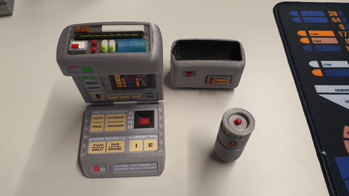 ErtlBianca's tweet photo. My first tricorders are finished! https://t.co/qDjAGc3zh9