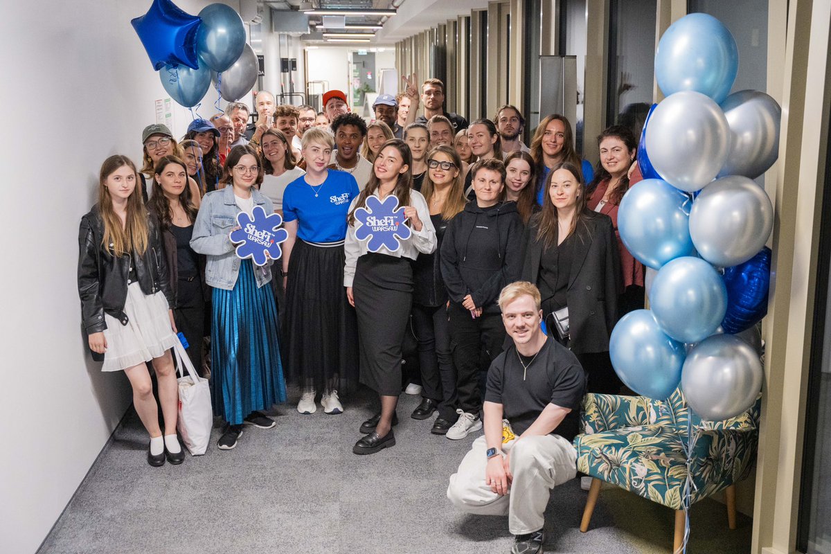 Uniqly.io tweet media