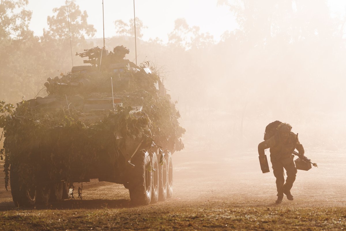 OpenArmsSupport's tweet image. Feeling weighed down by life&apos;s worries?  

Open Arms is available 24/7 for anyone that has served one day in the ADF, and their immediate families ☎️ 1800 011 046. 
 
For anonymous support, contact Safe Zone 24/7 ☎️ 1800 142 072 
 
In an emergency call 000 immediately.