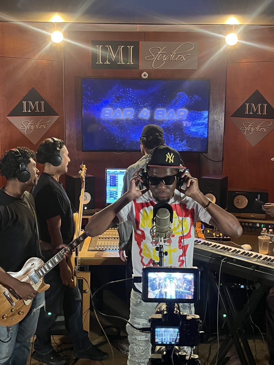 LOEAdde's tweet image. I paused on my story through music by not writing rhymes and being in my creative bag these past couple months .. I had to pick it back up again  ..

When will I be heard on a global scale?

That’s Allah’s decision , and i’m a just be doing my part which is … mapping 🗺️