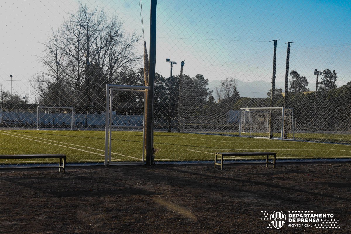 gytoficial's tweet photo. #Institucional

¡Nuevas canchas en Limache! 

Ya podés disfrutar de las flamantes canchas de Fútbol 5 y 8 con césped sintético en nuestra Sede de Limache.
Un espacio de primer nivel que además cuenta con un buffet totalmente equipado para que la experiencia sea completa.

🔹 Te esperamos con tus amigos.
📞 Reservas y consultas: 3873 70-7483