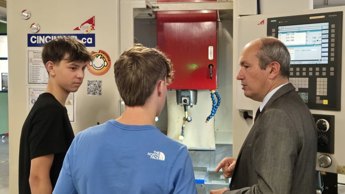 Mardi 16 septembre 2025 : Suite et fin de ma visite au Lycée Clément Ader (Samatan) #Gers
#voiepro #Excellence #productique #maintenance #commerce
<a href="/actoulouse/">Académie de Toulouse</a> 
<a href="/DRAFPICA_Occ/">DRAFPICA Occitanie</a>