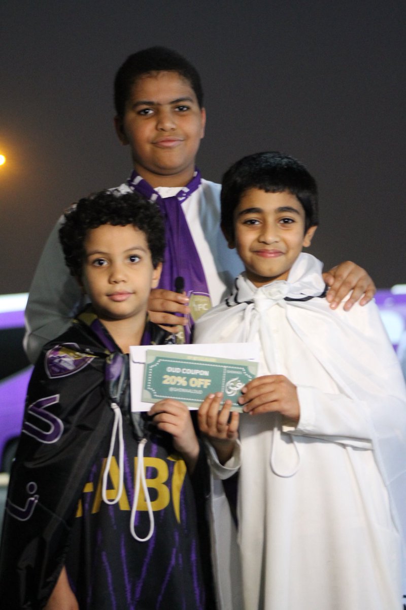 YazAlain's tweet photo. #عائلة_العين 💜 https://t.co/86R09zkpZo