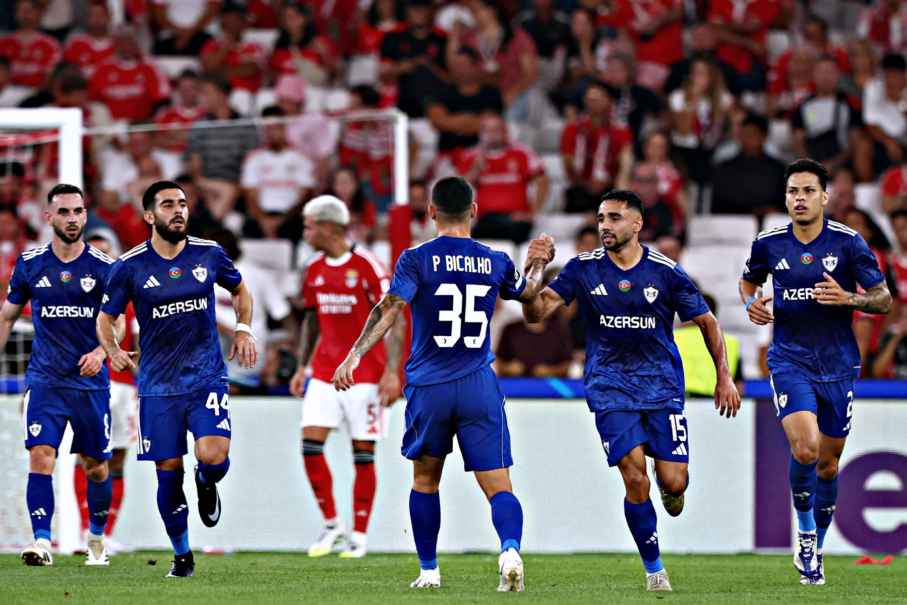 Yallakora on X: "🇦🇿🔥 كاراباج الأذربيجاني يكتب التاريخ في لشبونة تحوّل من  التأخر إلى فوز تاريخي على بنفيكا في عقر داره 🤩💥 ⏱️ 6' | بنفيكا 1-0 كاراباج  ⏱️ 16' | بنفيكا